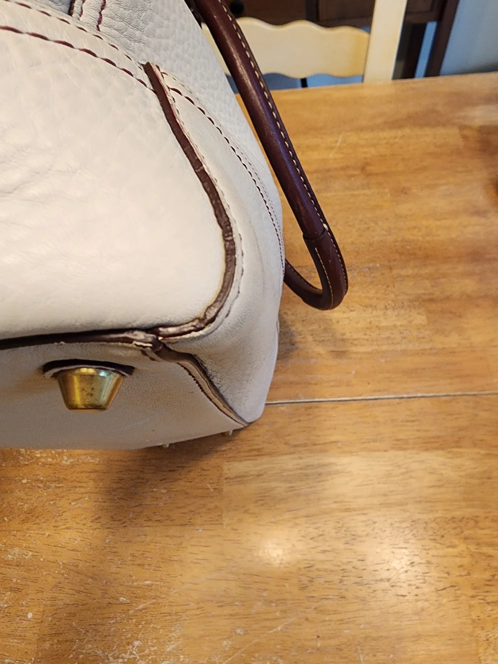 2008 Coach Hamptons Belted Carryall handbag in cream and burgundy